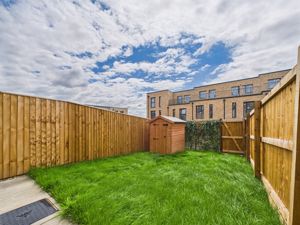 Photo 21- click for photo gallery